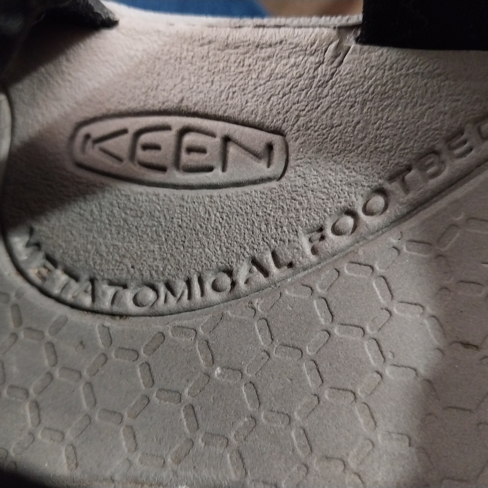 Keen Black and Gray Sandals - Picture 3 of 10